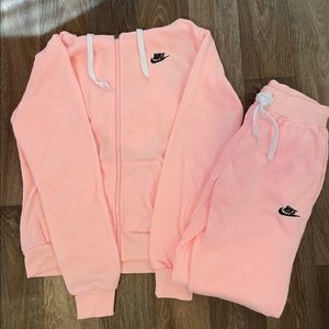 Nike Sweatsuit